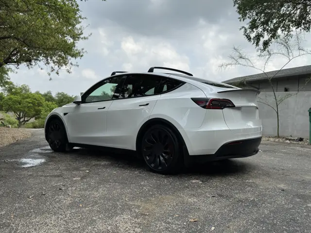 All-electric SUV: Rear three-quarter view