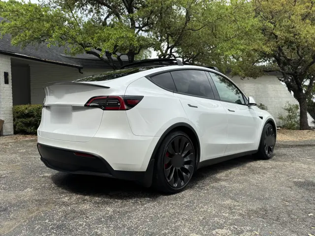 All-electric SUV: Rear three-quarter, passenger side