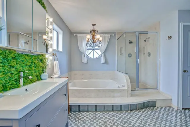 The Self-Sustainable Beach House, South Padre Island, TX vacation rental: 2nd Floor Master Bathroom tub and shower
