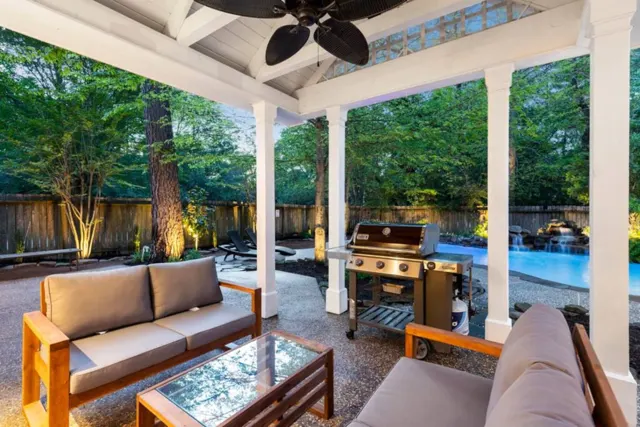 The Woodlands, The Woodlands, TX vacation rental: BBQ Grill Propane Gas