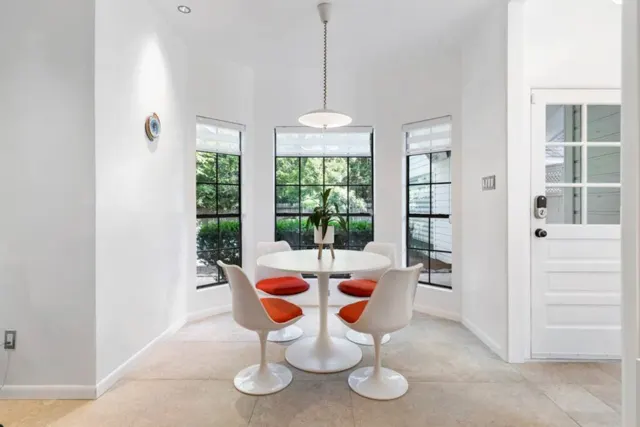 The Woodlands, The Woodlands, TX vacation rental: Breakfast Table with Pool View