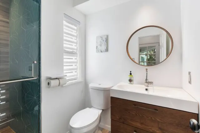 The Woodlands, The Woodlands, TX vacation rental: Guest Bathroom, or Pool Shower Bathroom