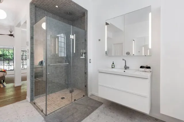 The Woodlands, The Woodlands, TX vacation rental: Master Bathroom with Rain Shower
