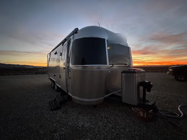 Travel trailer: Trailer front at dusk